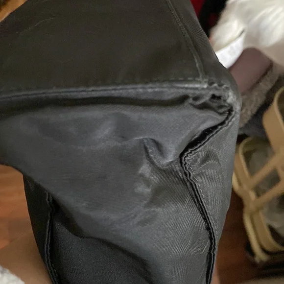 Prada - Picture 8 of 11